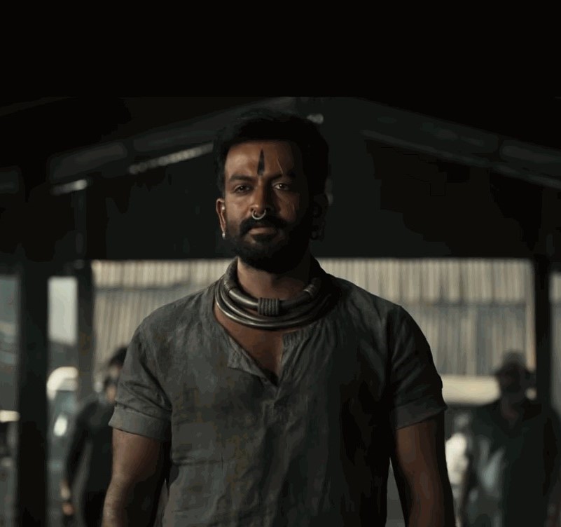 Prithviraj Sukumaran as Vardharaja Manaar